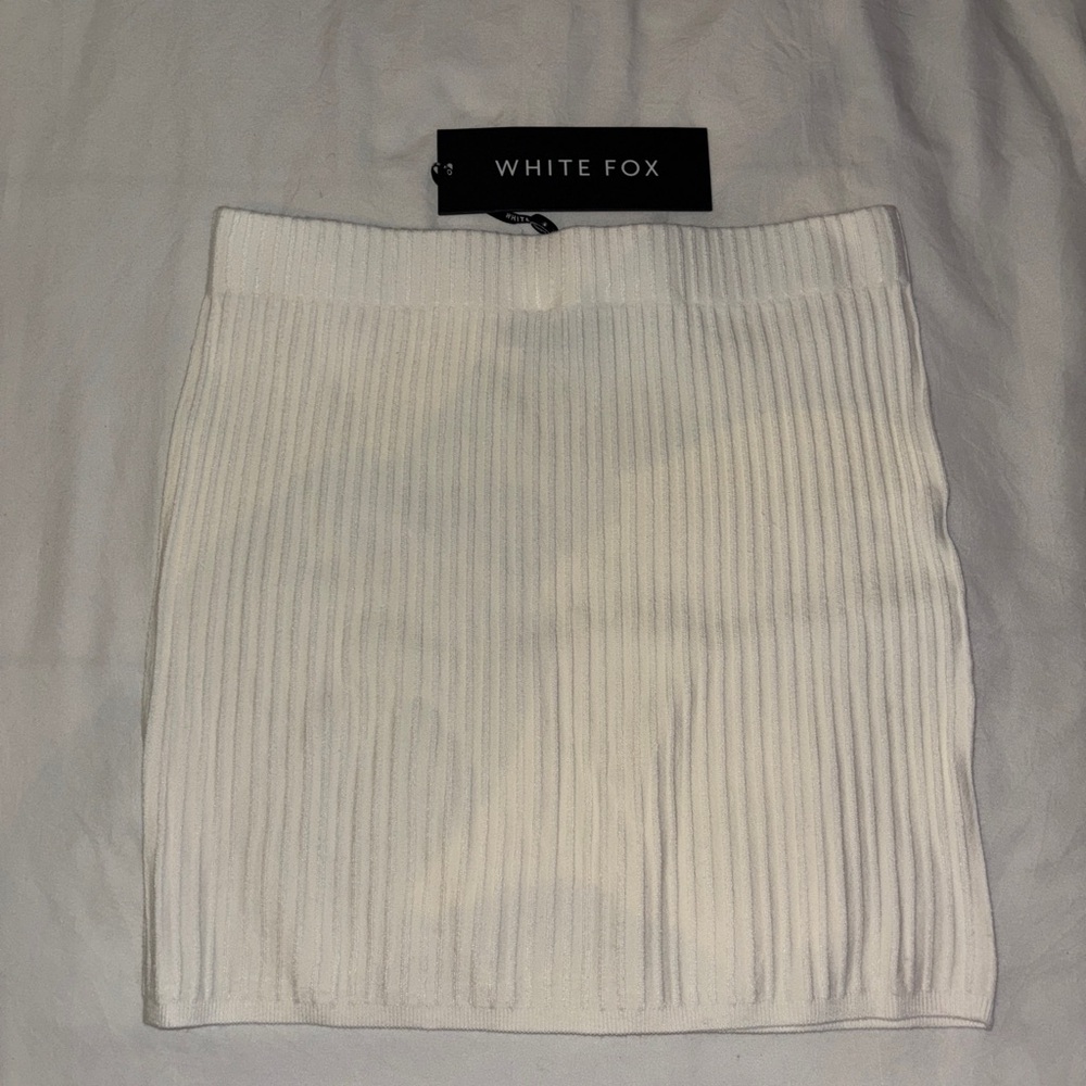 Women's White Ribbed Skirt